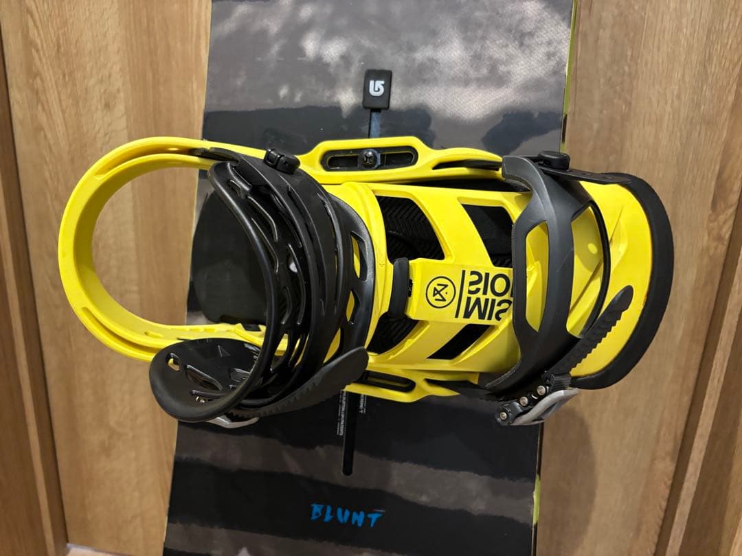 Burton BLUNT 154 スノーボード・ビンディングセット ケース付