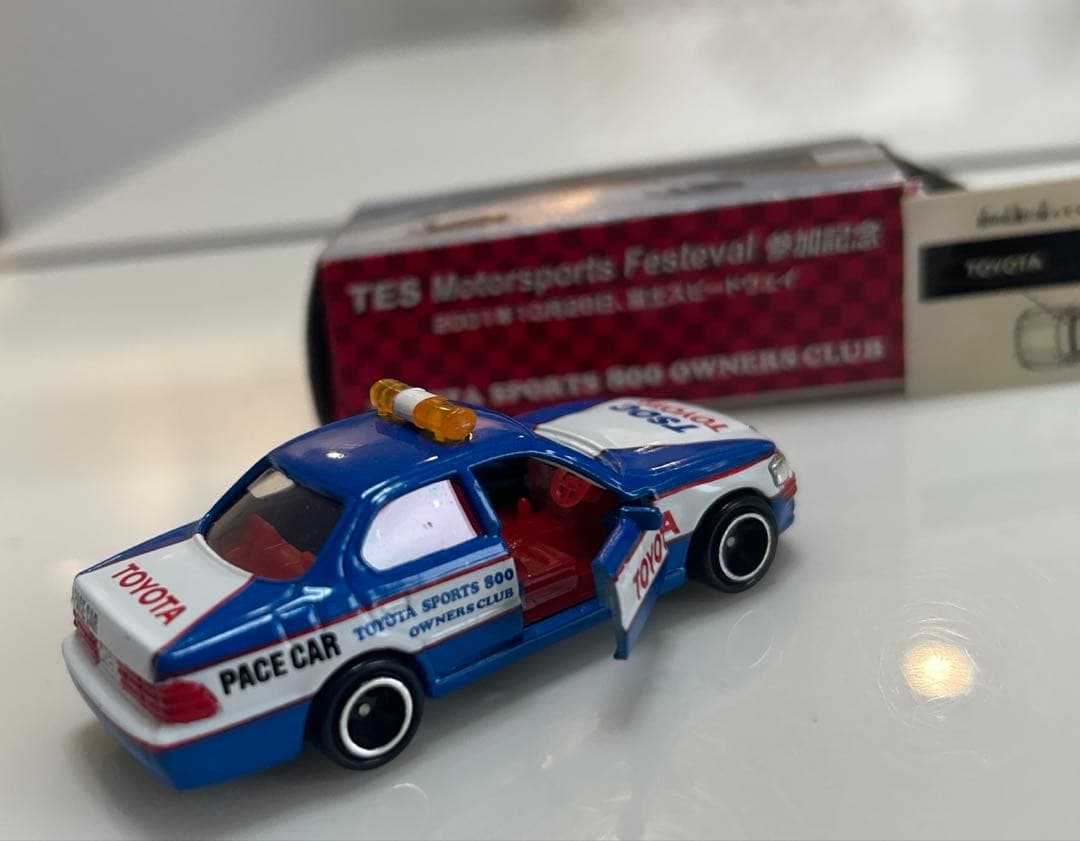 トミカトヨタセルシオペースカーです。富士1000キロレース耐久選手権。TES