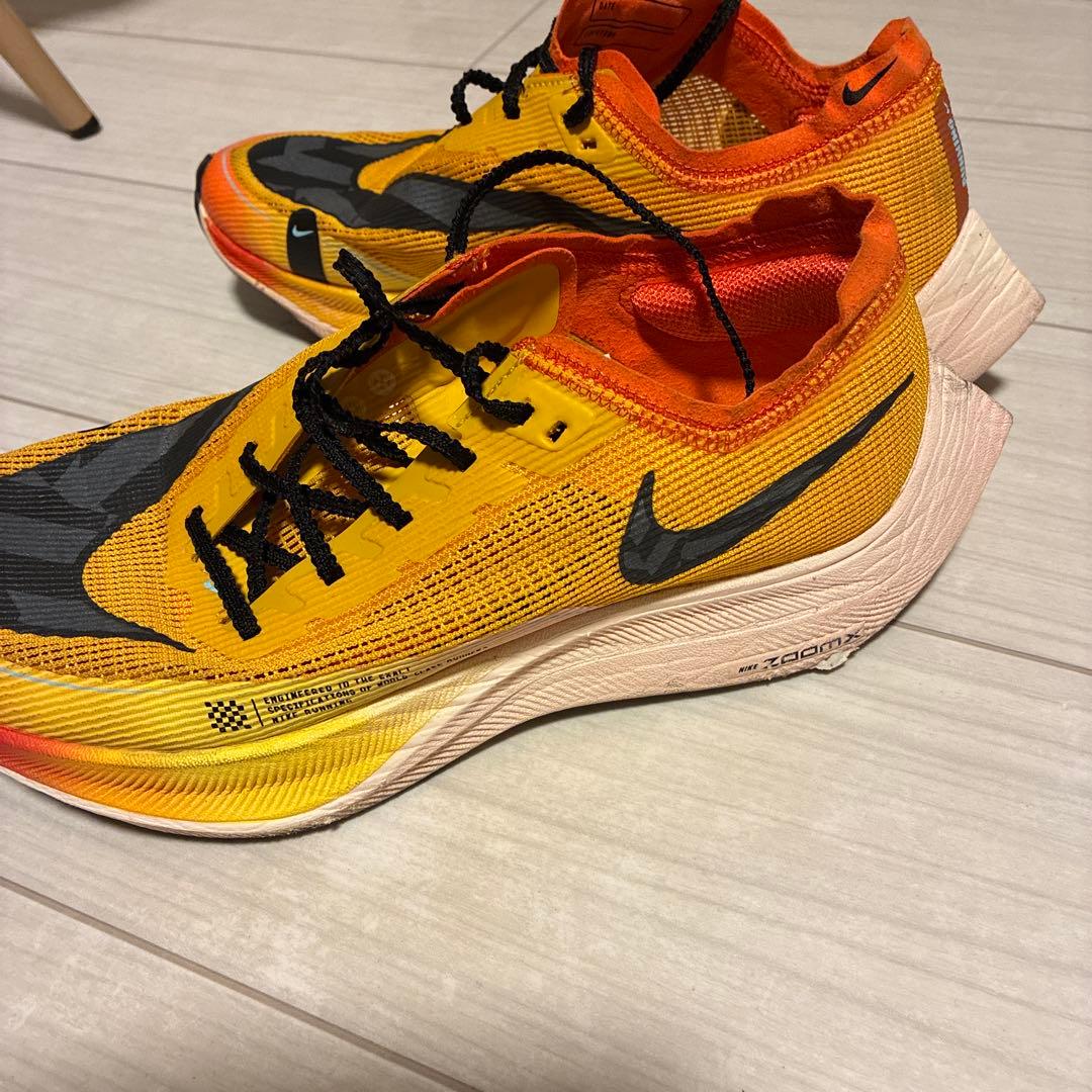 【美品】Nike ZoomX Vaporfly NEXT% 2 26cm