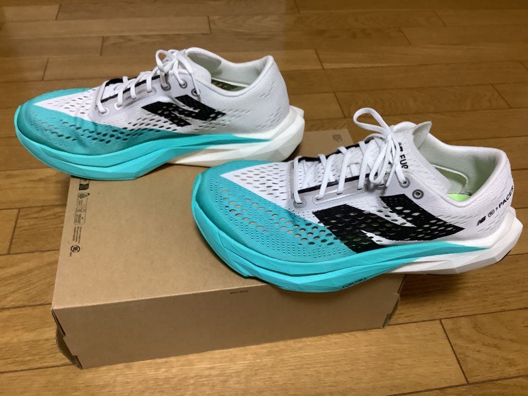 スパイク・シューズ Newbalance FuelCell SC Pacer V2 27.5cm