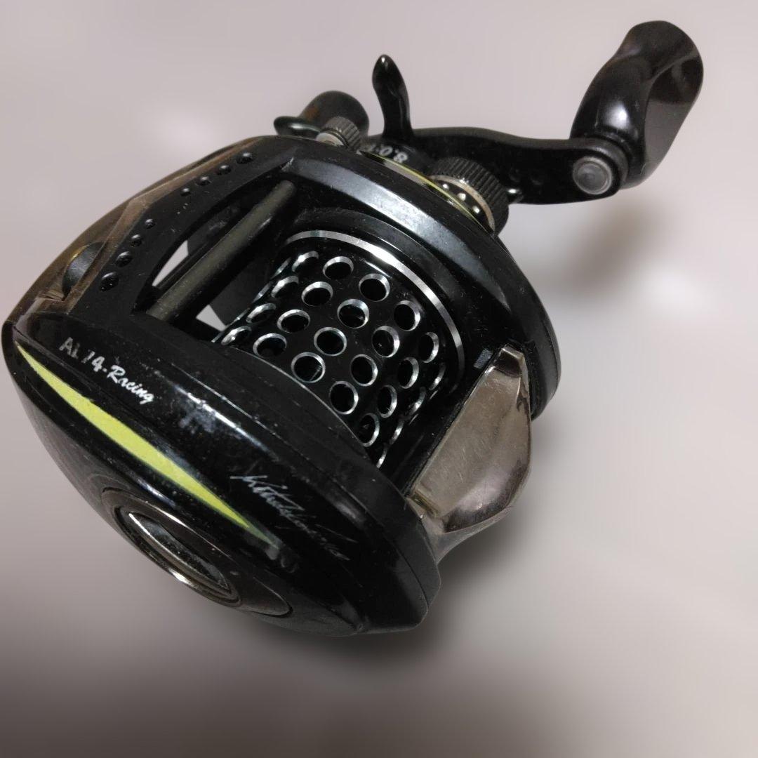 アブガルシア　レボ　ltz AE74-Racing ベイトリール