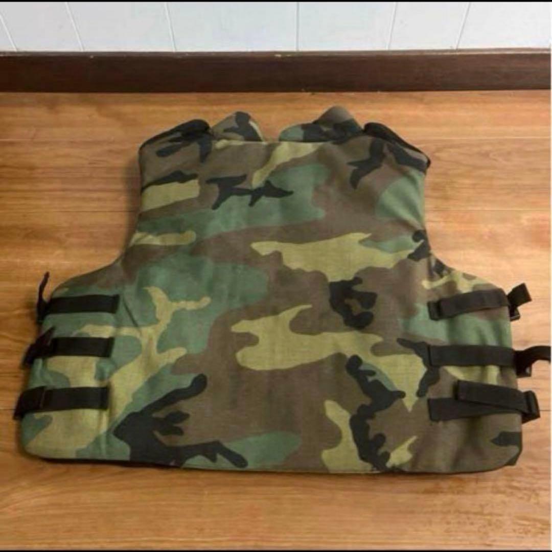 米軍放出品　米軍　BODY ARMOUR ソフトアーマー　プレート付き　送料無料