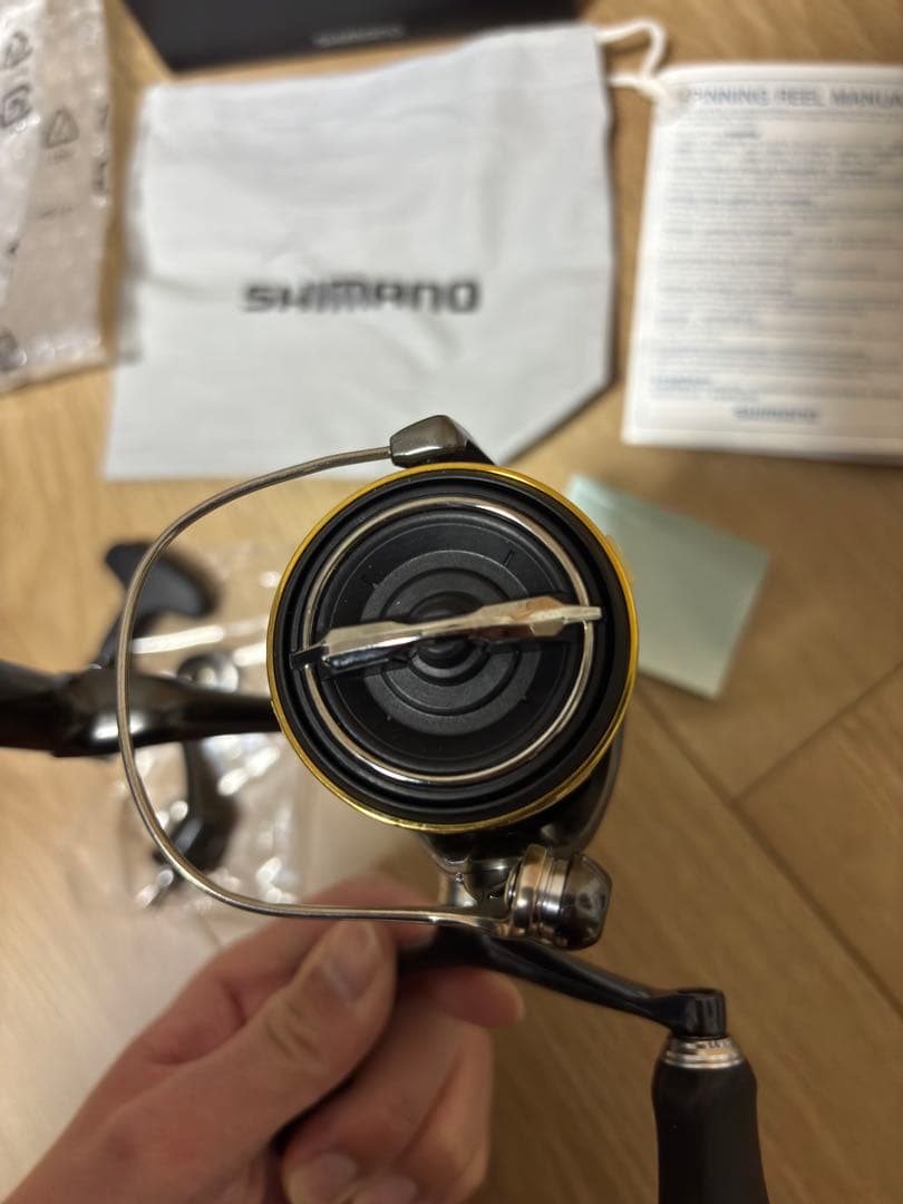 美品　SHIMANO TWIN POWER C3000MHG スピニングリール
