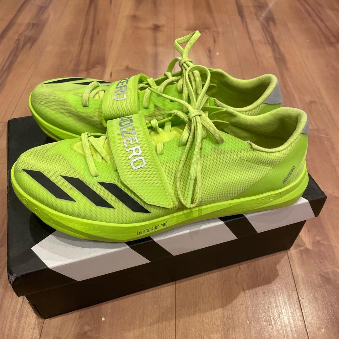 ADIZERO アディゼロトリプルジャンプ　２８センチ