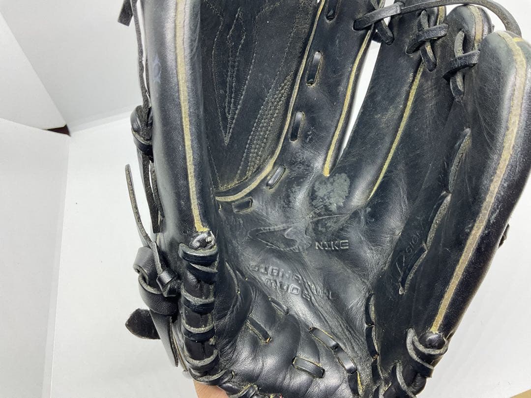 NIKE ナイキ　軟式グローブ SIGNATURE MODEL