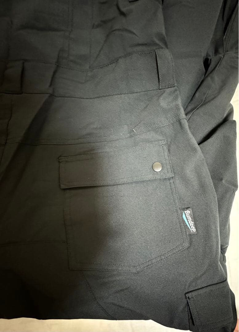 『値下げ』新品！高機能なスノービフパンツ　Lサイズ