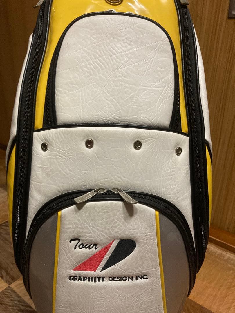 Tour AD 3点式ツアーキャディーバッグ　フード付属