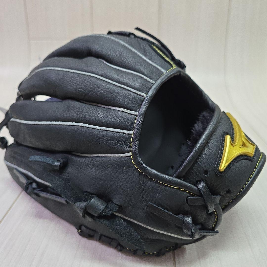 ミズノ　軟式用　エムジーソフター　オールラウンド用　ブラック　右投げ　新品