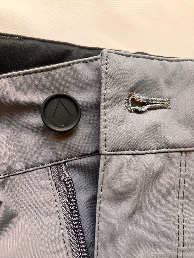 Volcom gore tex guide パンツ　Mサイズ