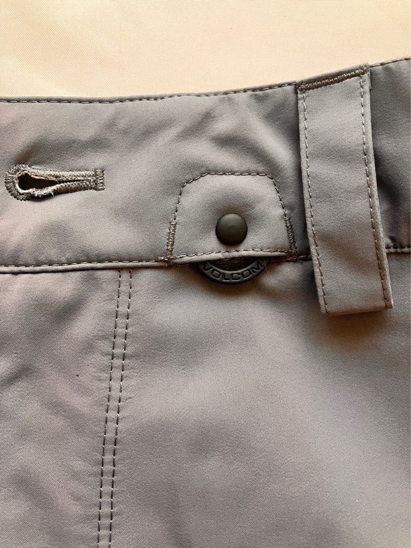 Volcom gore tex guide パンツ　Mサイズ