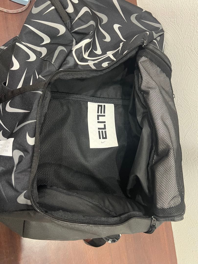 NIKE バックパック ELITEシリーズ　総柄スウッシュ
