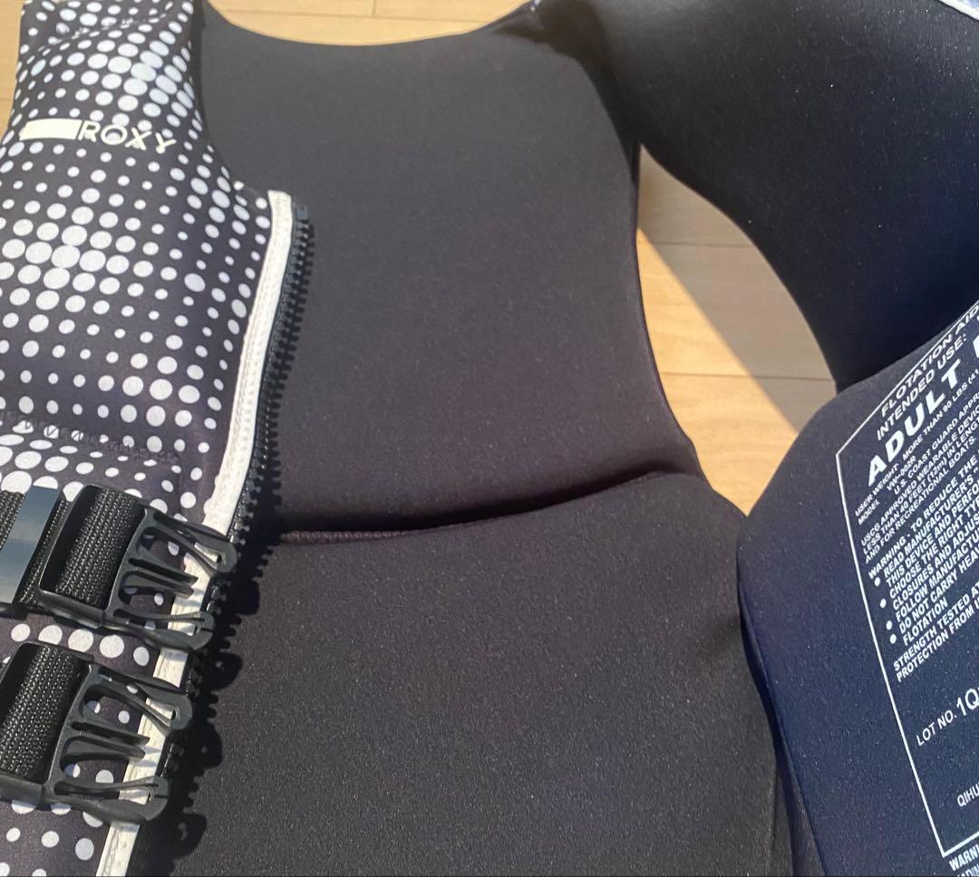 新品未使用⭐︎ROXY⭐︎ライフジャケット ADULT MEDIUM