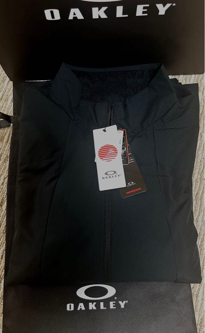 OAKLEY ウォームアップジャケット