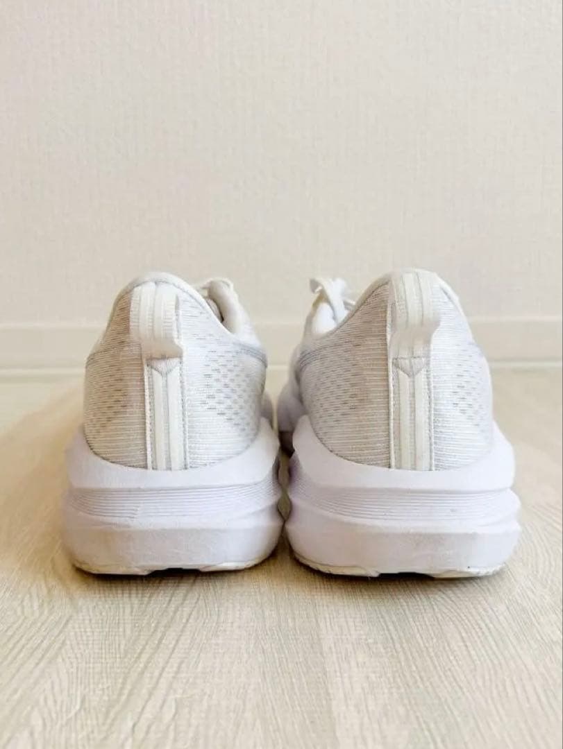 【美品】アシックス NOVABLAST 5 ランニングシューズ