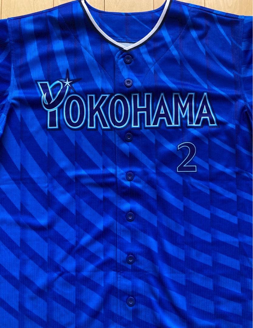 【美品】横浜DeNAベイスターズ　牧秀悟選手　前ビジターユニフォーム　Ｍサイズ