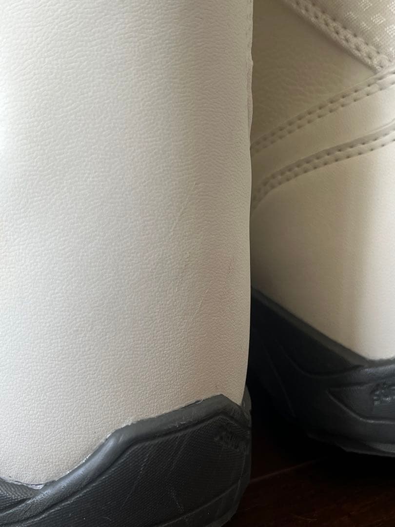 THRASHER ダイヤル式スノーボードブーツ24