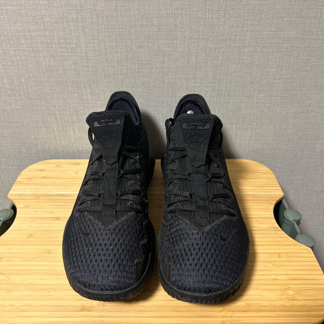 米国限定カラーLebron16 Nike Lakers