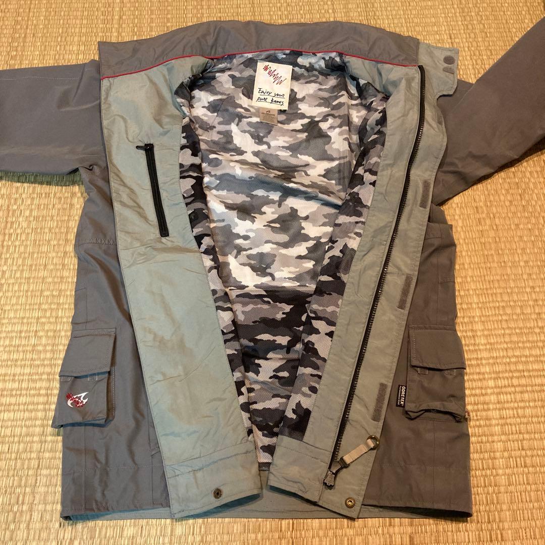 ダイワ　ゴアテックス　雨ガッパ(カッパ) ツーピース　中古品(防水、透湿) L寸