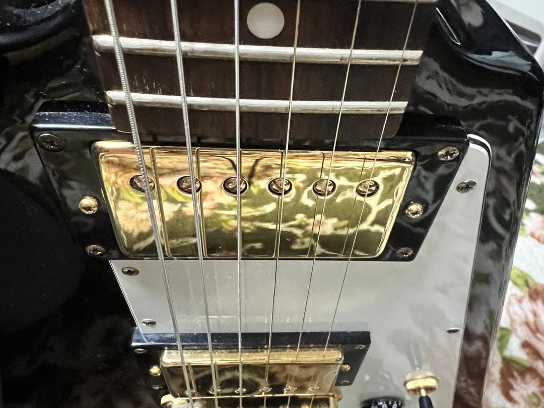 ギター Epiphone 1958 Korina Flying V