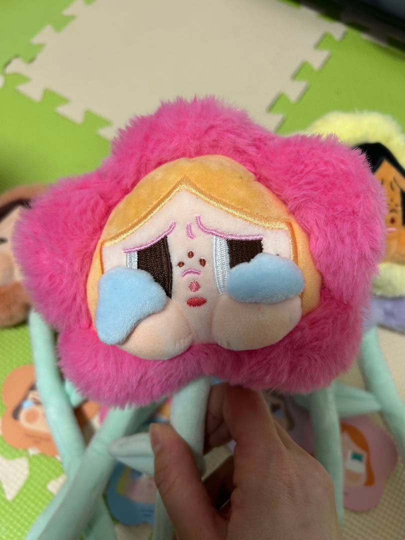 【popmart Cry baby】花のぬいぐるみ6個セット
