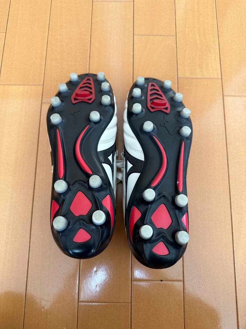 モレリアネオ2 MIZUNO白　サッカースパイク27センチ