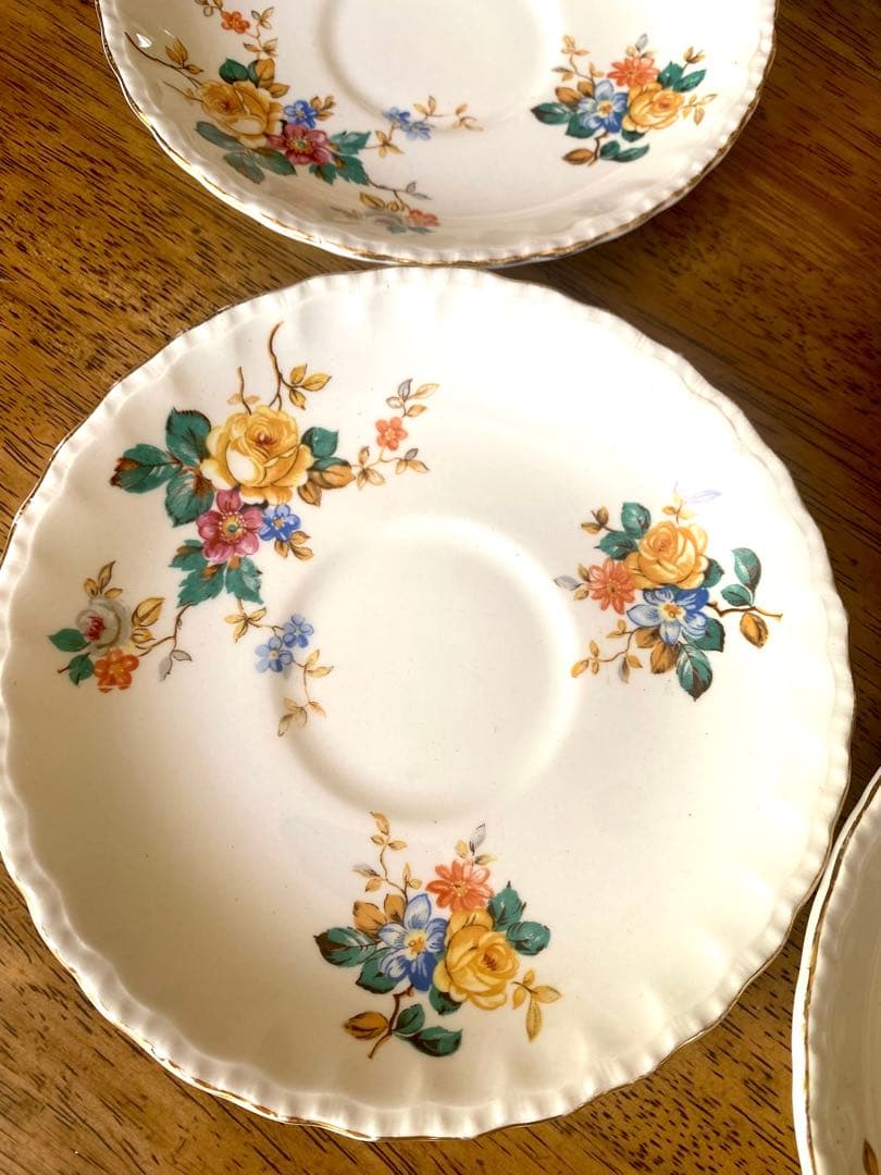 GRINDLEY CREAM PETAL 皿 5枚セット英国製. ブランド品、
