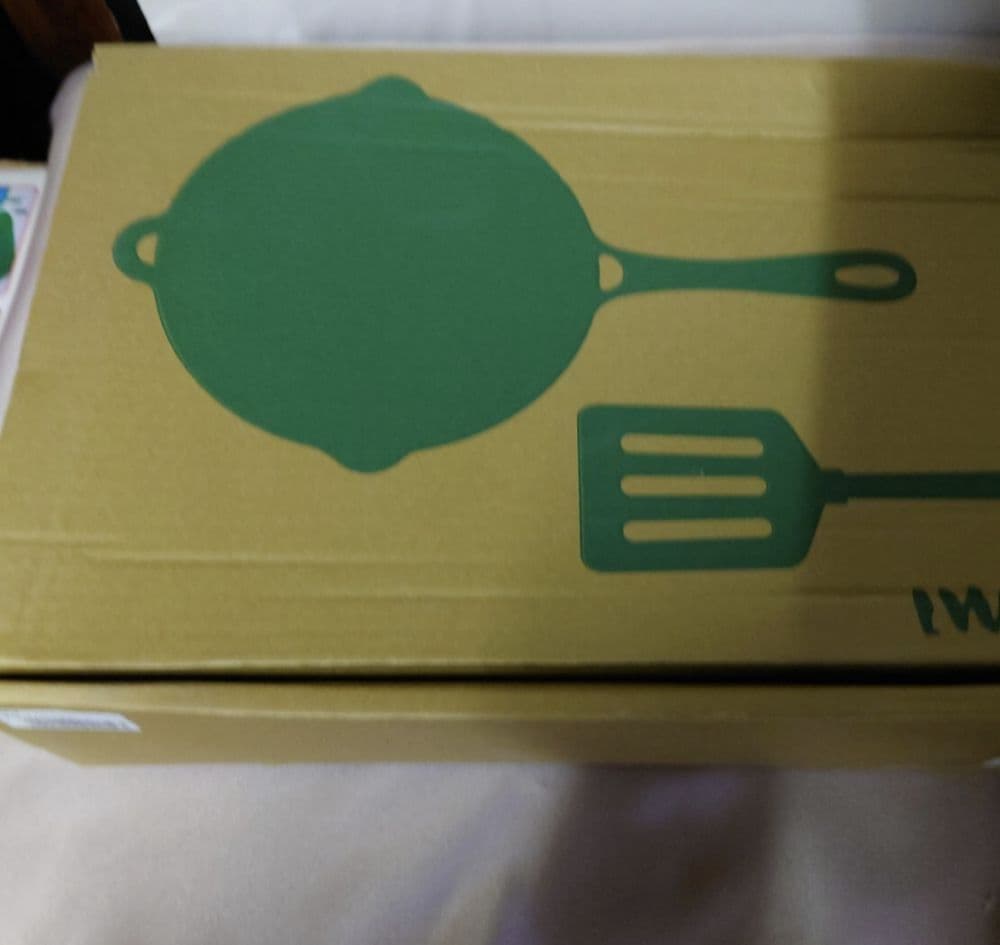 未使用品　岩鋳 南部鉄 フライパン 24cm IWACHU