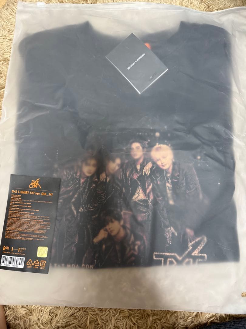 TXT トゥバ moa con Tシャツ 黒 Mサイズ