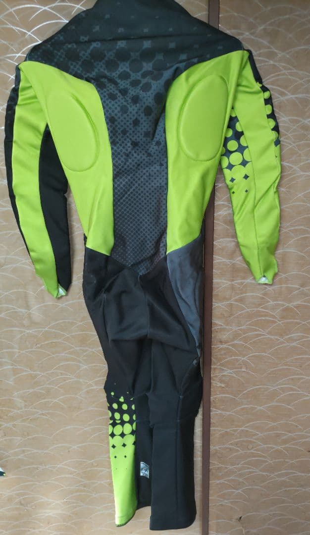 新品タグ付き ミズノ MIZUNO FIS 対応ワンピース