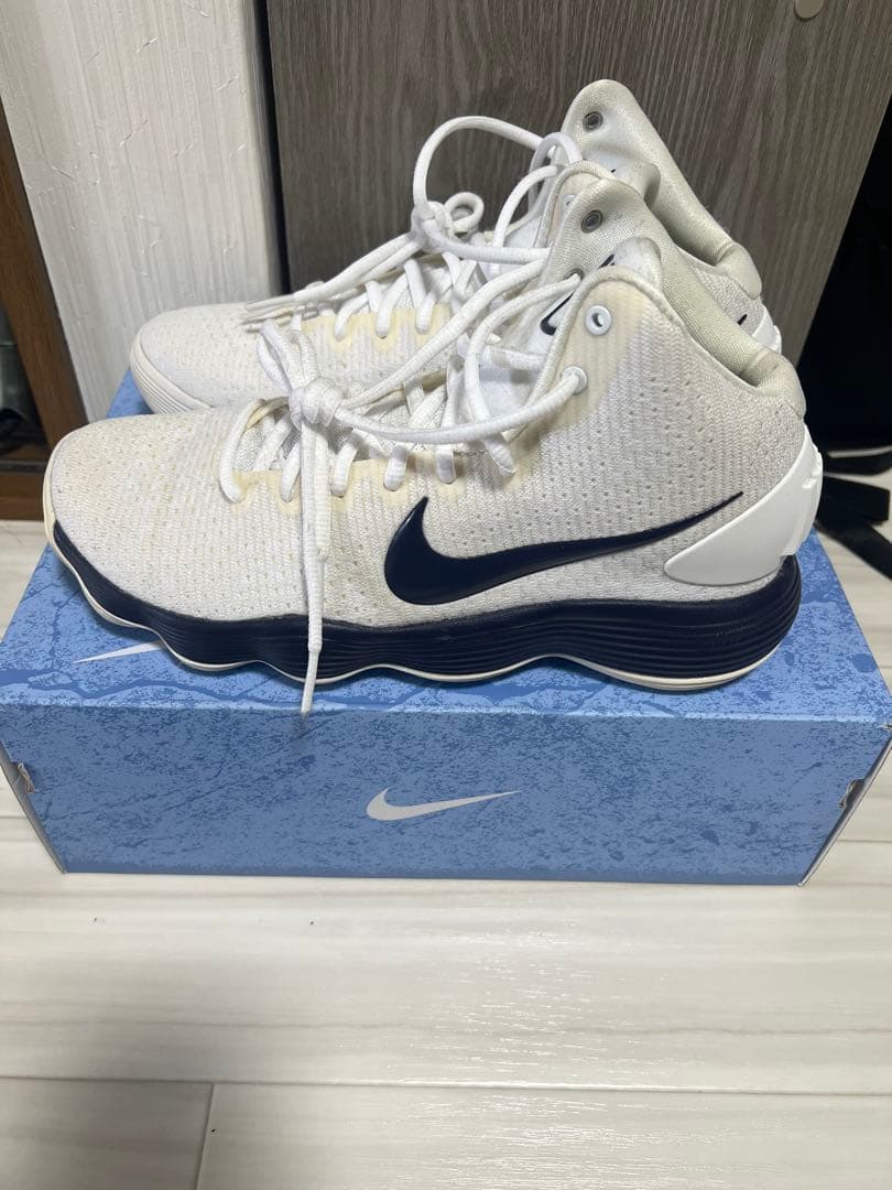 NIKEハイパーダンク2017
