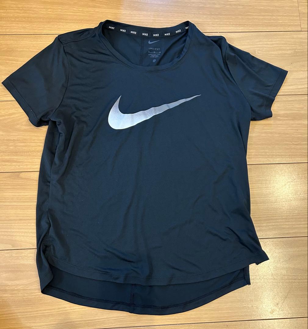 Nike トレーニングウェアセット ブラック　ピンク