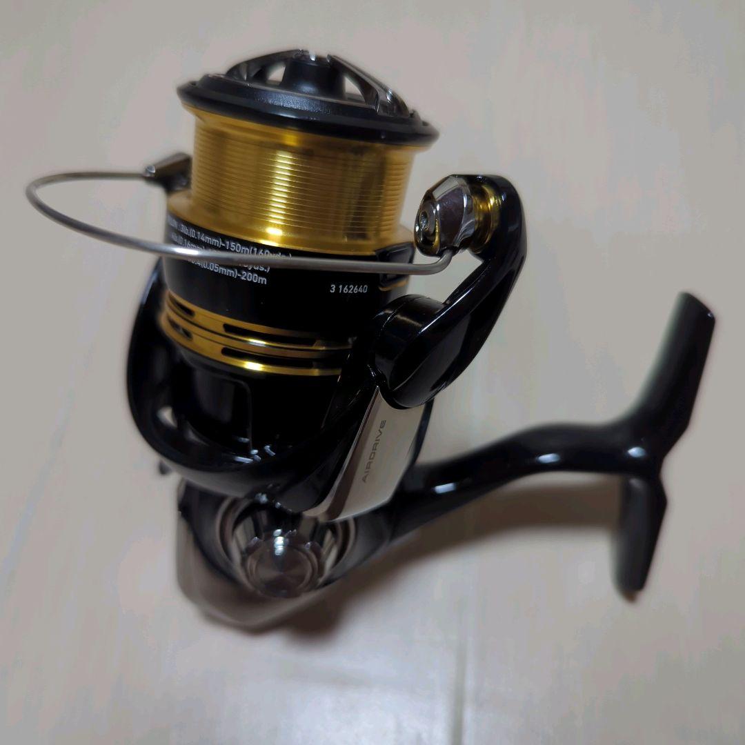美品 ダイワ 23 レガリス 2000S-XH DAIWA LEGALIS