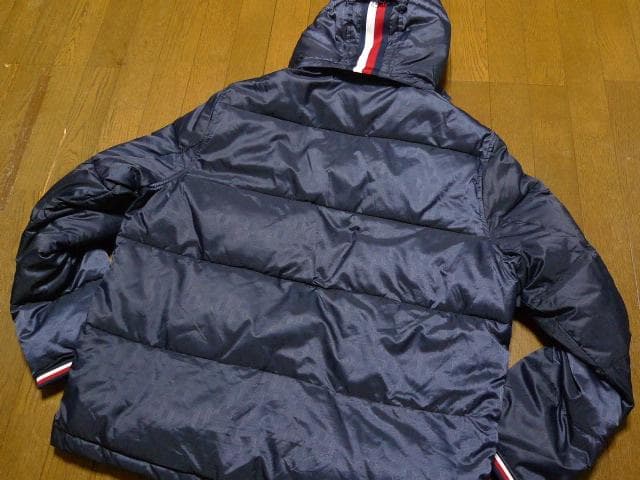 【大きい】2XL3XL日本サイズ位トミーヒルフィガーUSA限定ダウンジャケット