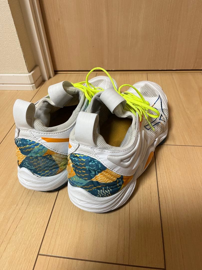 Mizuno バレーボールシューズ ホワイト/イエロー 27cm