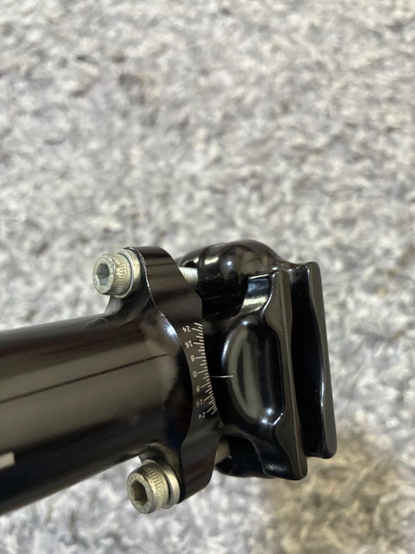 THOMSON シートポスト 27.2x330mm