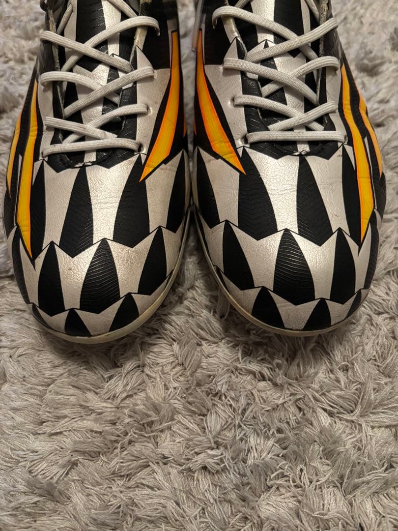 【美品】adizero f50 サッカーシューズ　28㎝