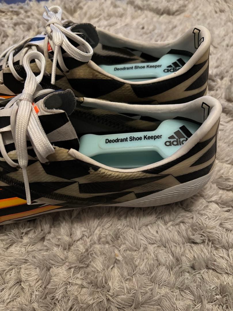 【美品】adizero f50 サッカーシューズ　28㎝