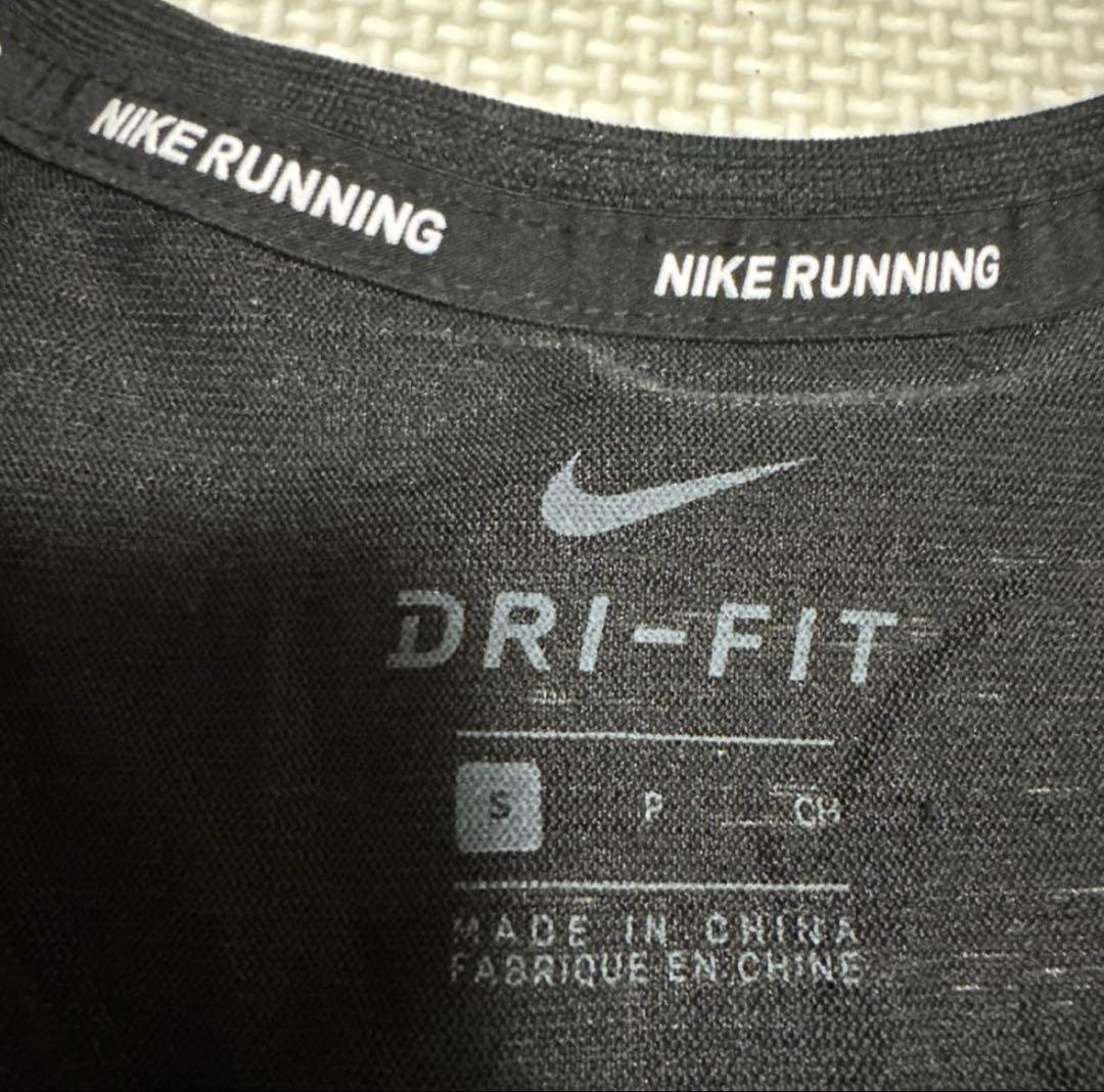 NIKE ドラゴンフライピンク＋ノースリブ＋ショートパンツ＋ブールジャケット