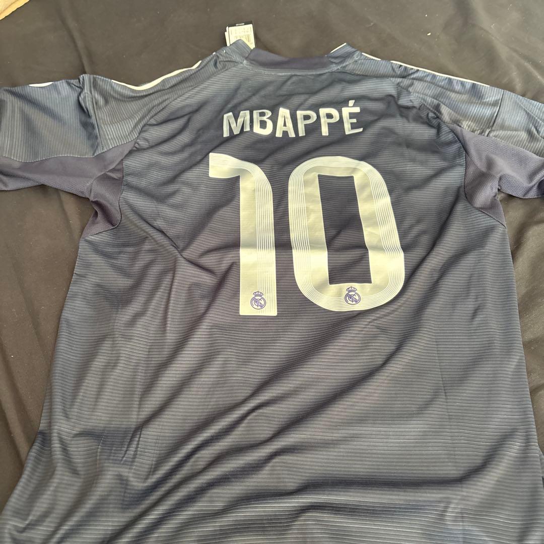 adidas Real Madrid MBAPPÉ 10 シャツ