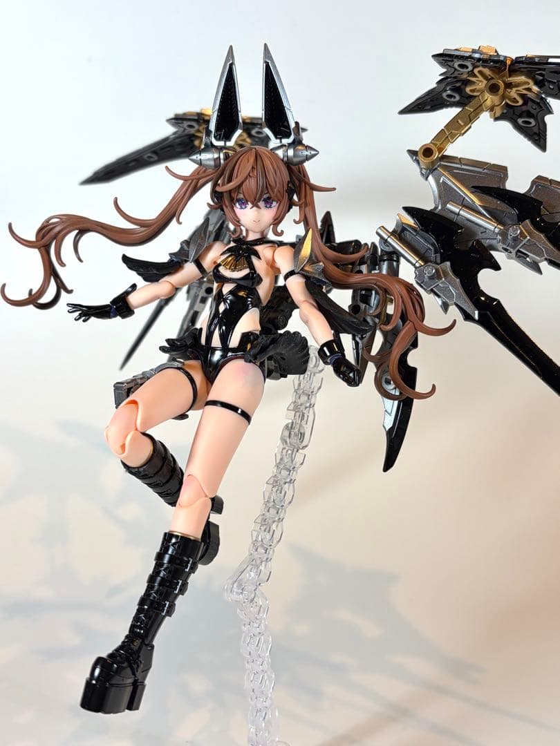 デザイアメイデン　レイダー　塗装済み完成品　メガミデバイス　コトブキヤ