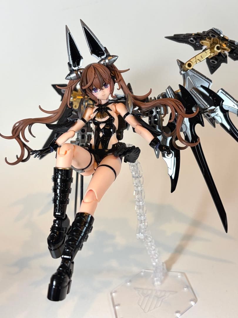 デザイアメイデン　レイダー　塗装済み完成品　メガミデバイス　コトブキヤ