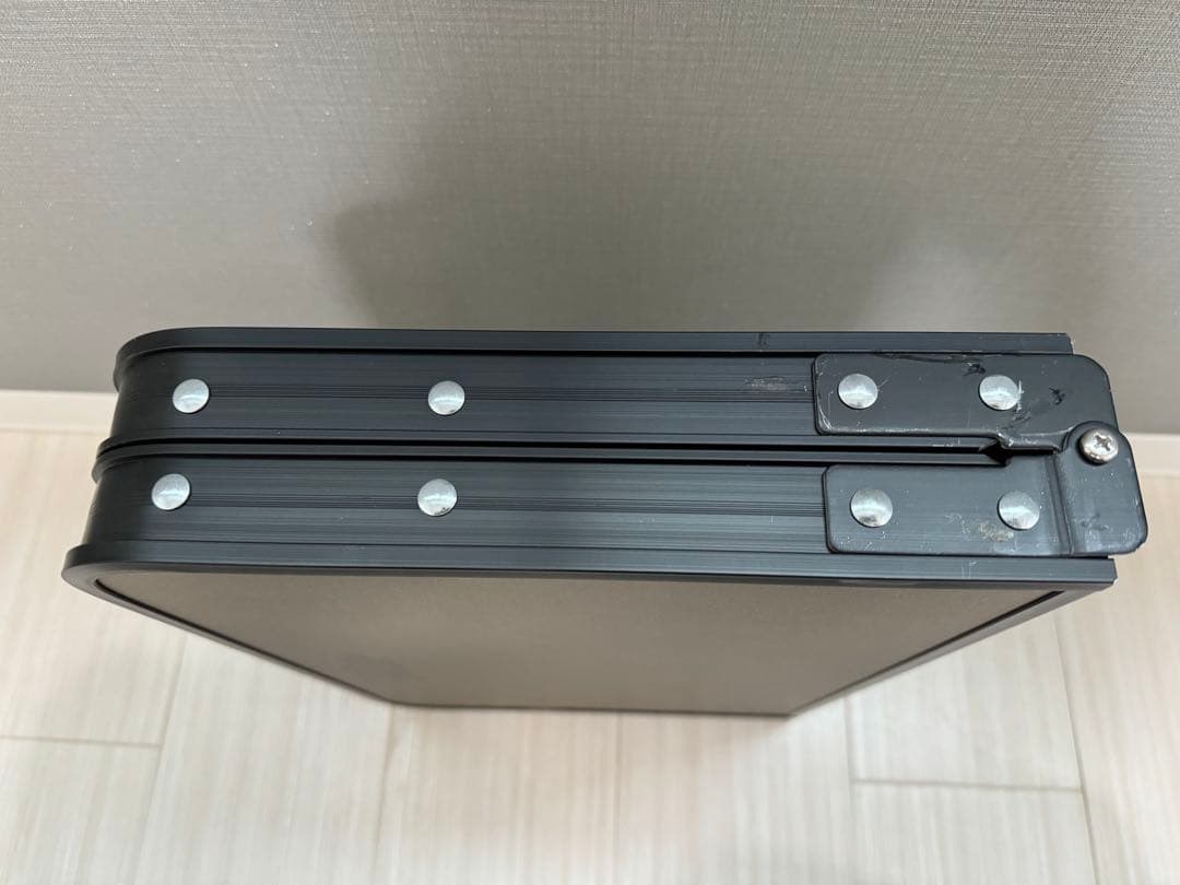【美品】【終売品】COLEMAN 別注ミニテーブルプラス アーバンリサーチ