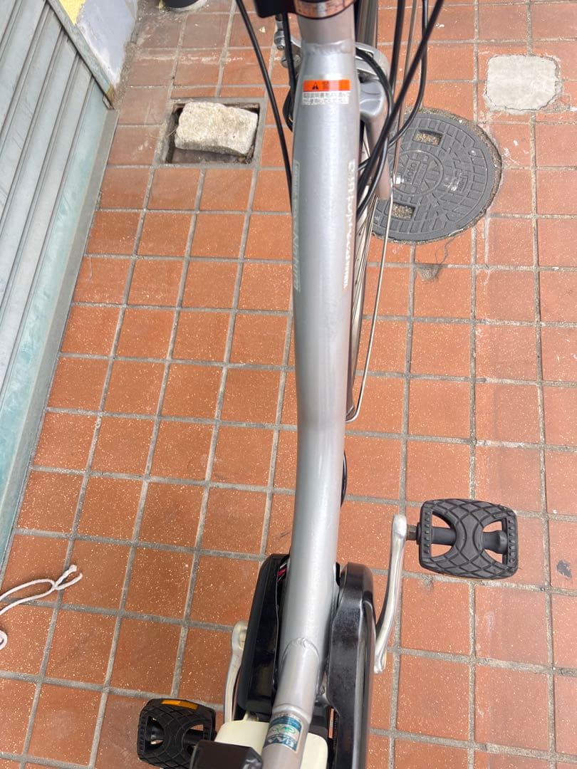 関西限定ヤマハ電動アシスト自転車タイヤ26インチ　バッテリー8.7Ah シルバー
