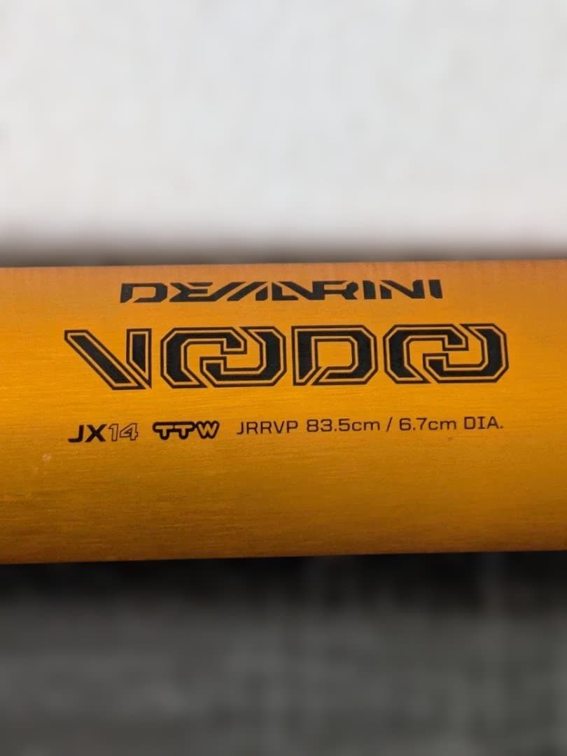 美品 DeMarini ディマリニ Voodoo 軟式バット 83.5cm
