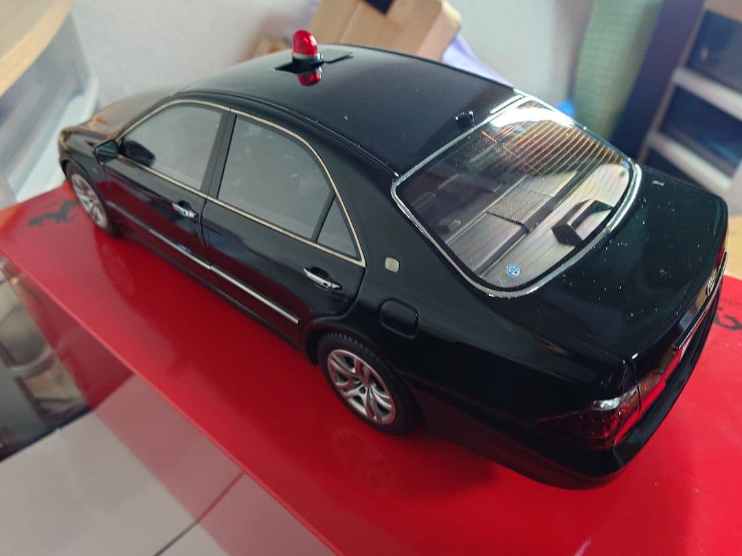 イグニッションモデル 1/18 クラウン 警視庁 交通機動隊