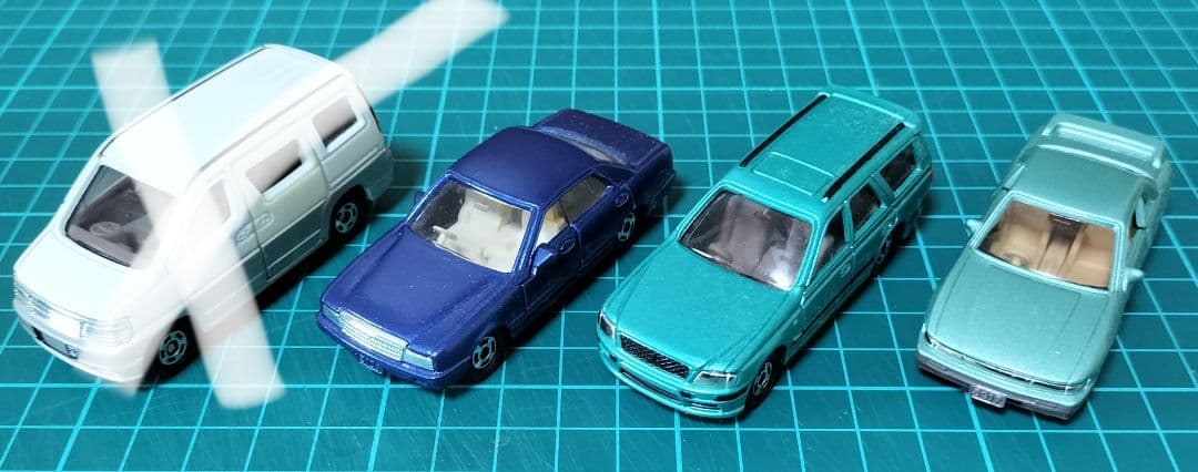 トミカ　14台セット