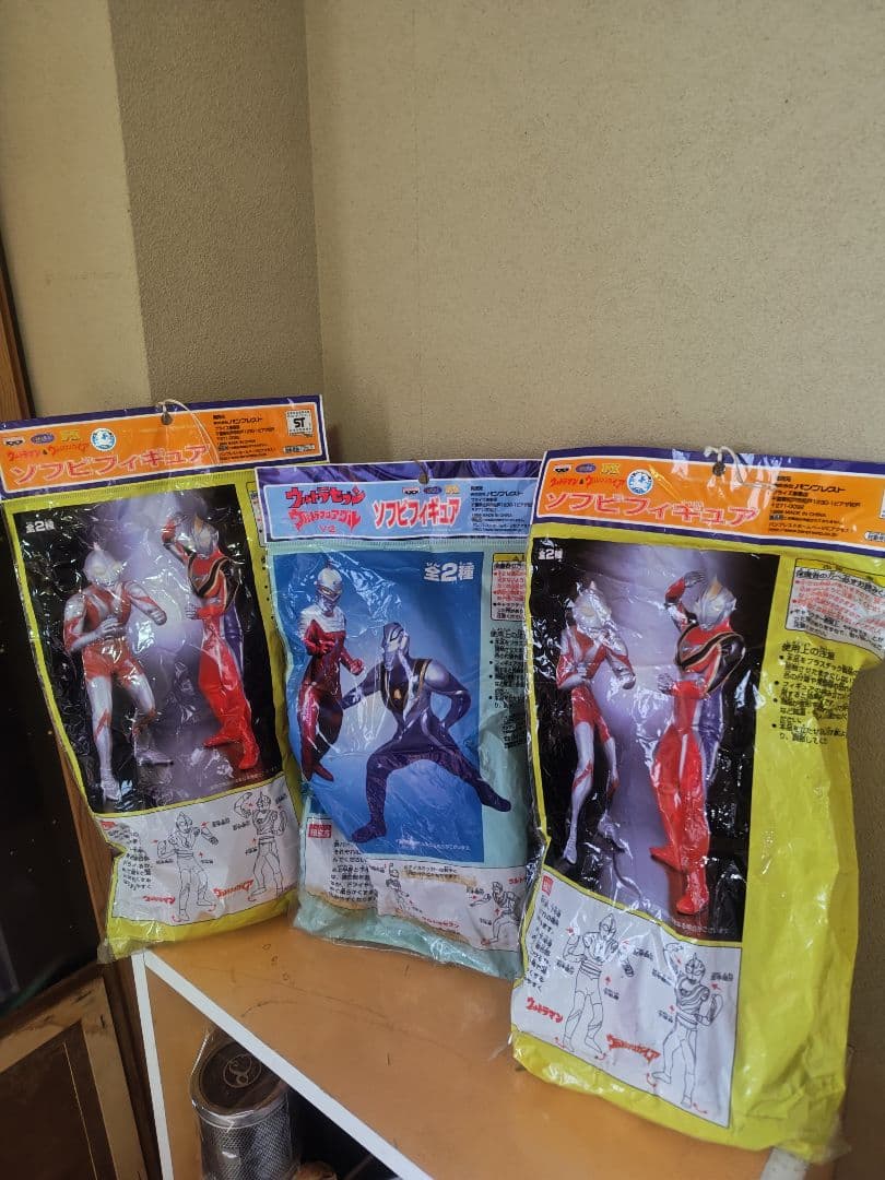 〈新品未組立〉バンプレスト とるとる愛テムDX ウルトラマン＆アグル＆ガイア