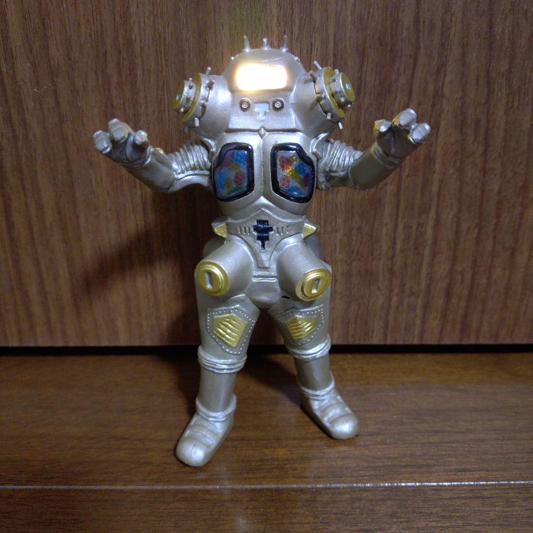 バンダイBANDAIアルティメットルミナス光るキングジョーウルトラセブン
