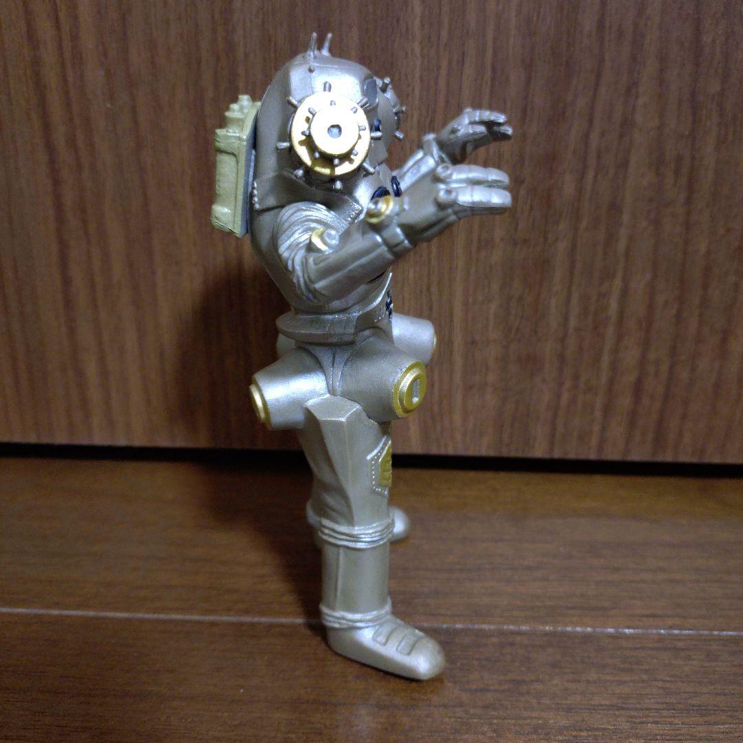 バンダイBANDAIアルティメットルミナス光るキングジョーウルトラセブン