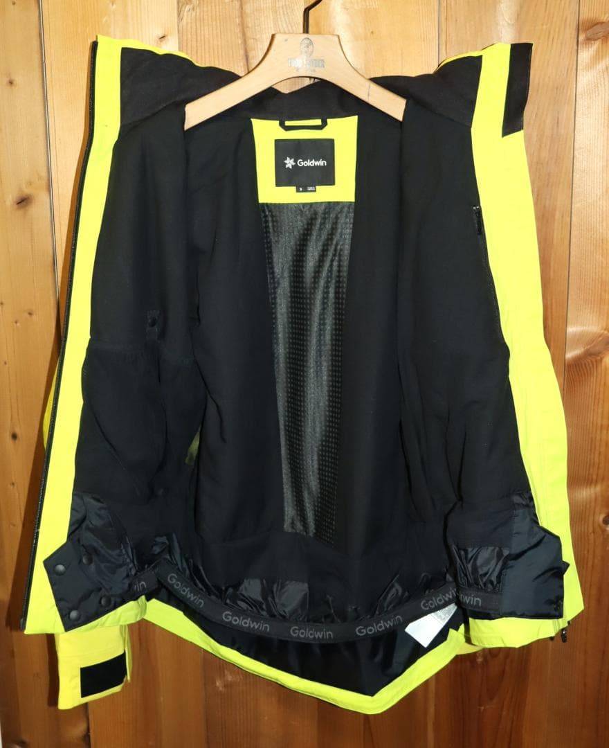 新品 ゴールドウイン 中綿スキージャケット Similar Color(L)Ⓗ